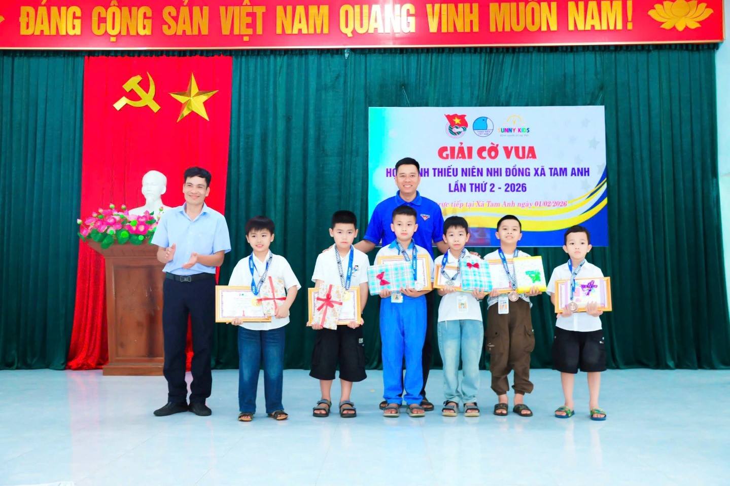 anh tin bai